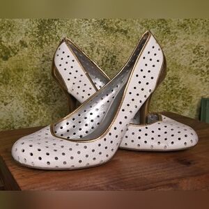 Jessica Simpson White and Gold Heels
